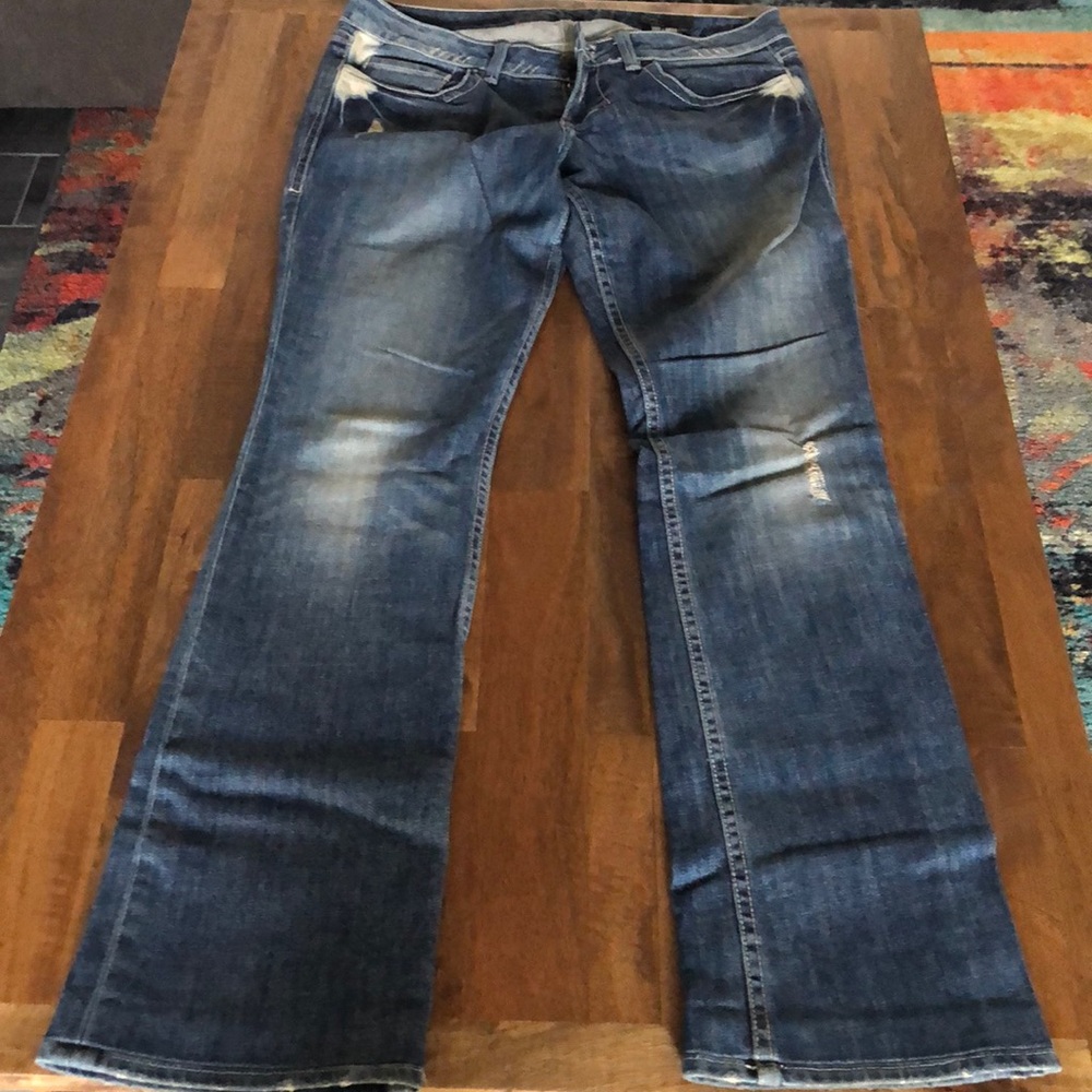 Unique detail straight leg jeans